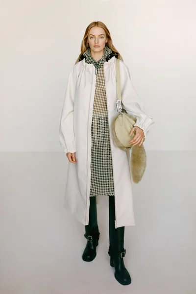 Look 19
